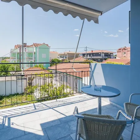 Poseidon Apartment *