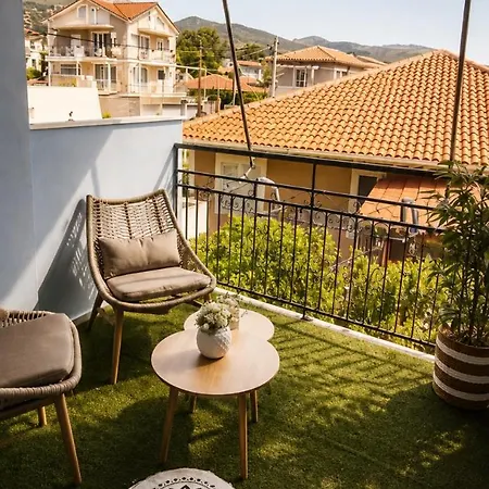 Poseidon Apartment *