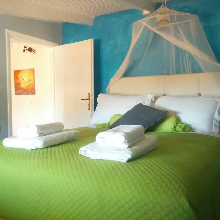 Poseidon Apartment *